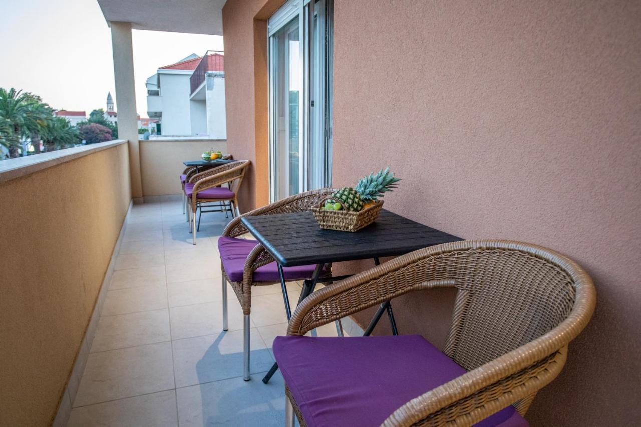 Rooms & Apartments Toni Stobrec Exterior photo